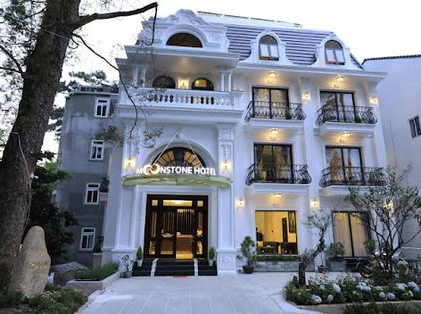 TTR Moonstone Apart' Hotel